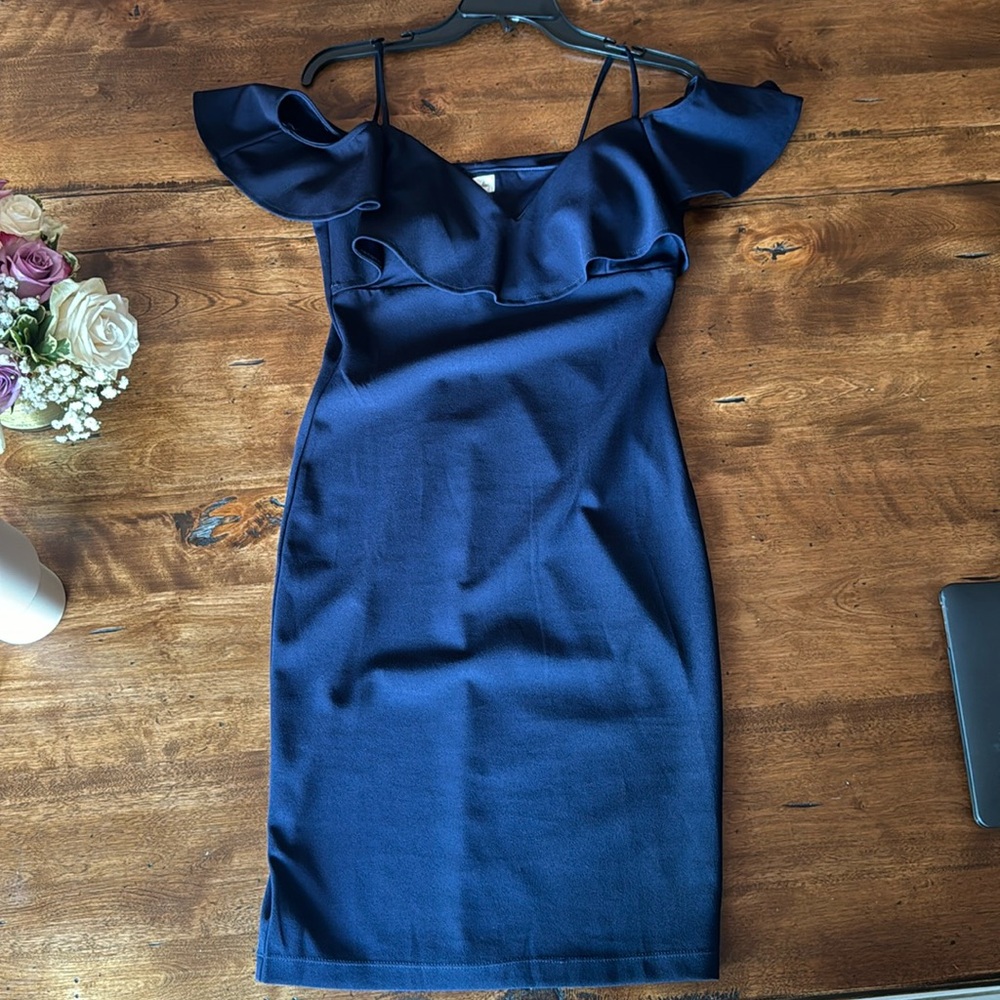 Emerald sundae size medium navy dress